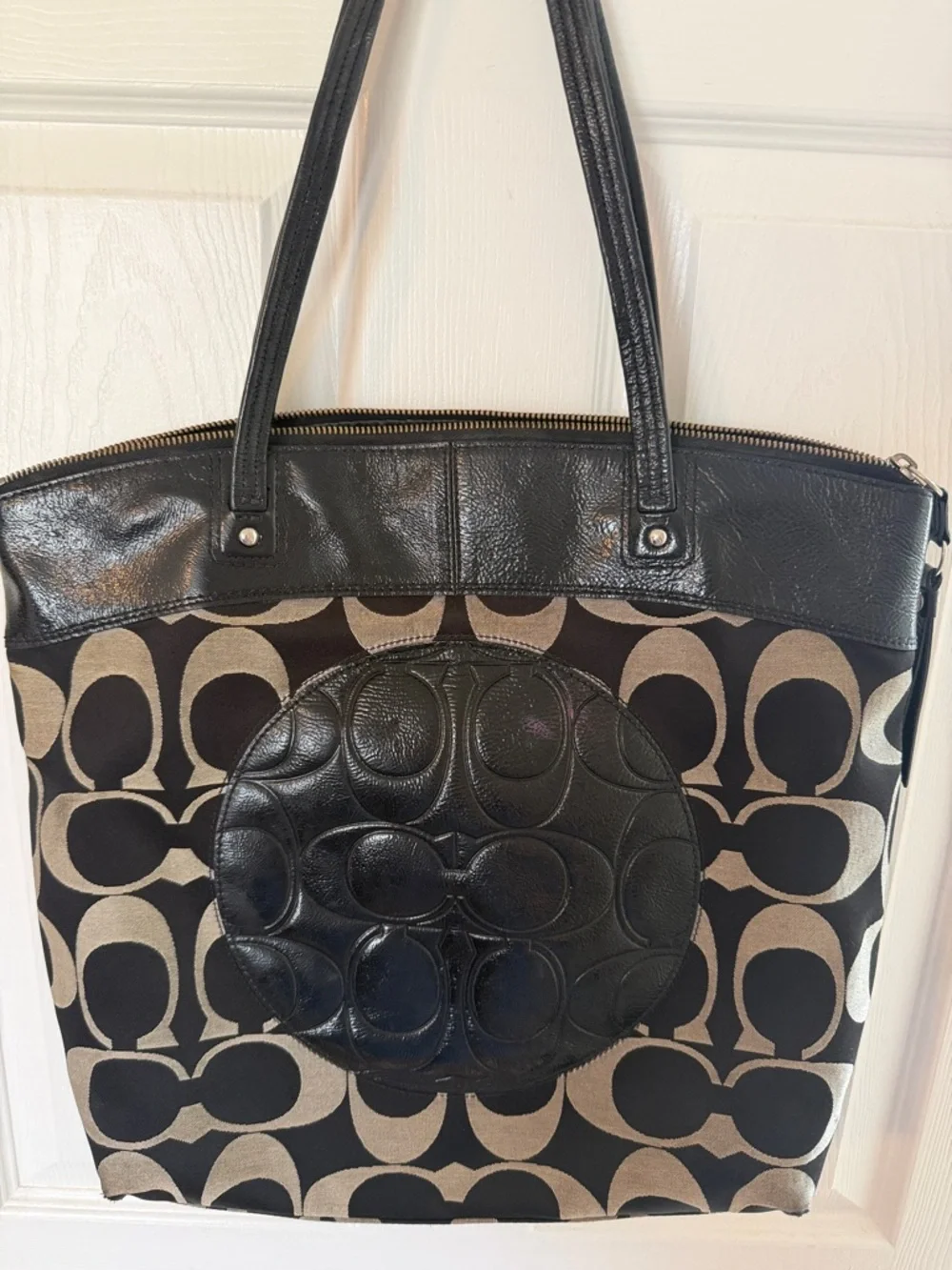 Coach Signature Daisy Tote Bag | Black & Grey Canvas | F18935